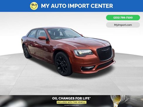 Used 2021 Chrysler 300 Touring L w/ Popular Equipment Group AWD/4WD image 1