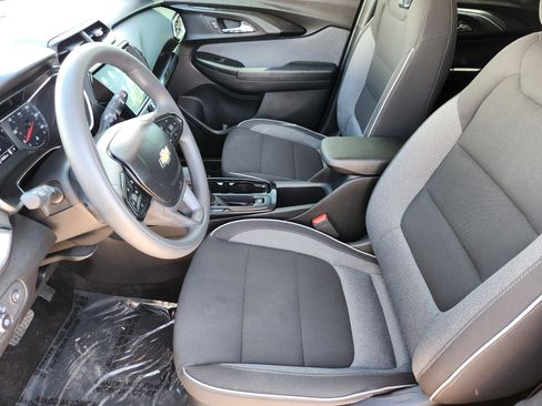 Used 2023 Chevrolet TrailBlazer LT w/ Convenience Package AWD/4WD image 7