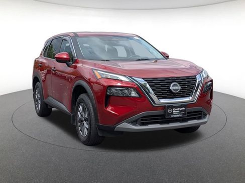 Used 2023 Nissan Rogue S AWD/4WD image 3