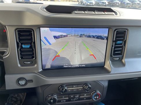 Used 2024 Ford Bronco Black Diamond image 19