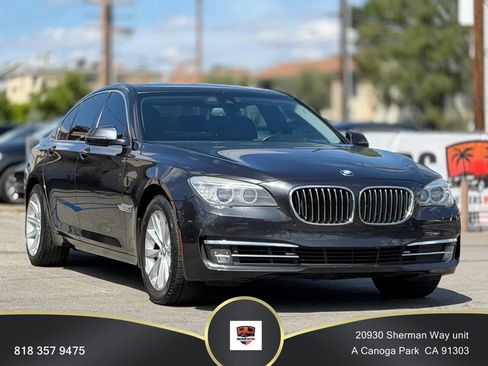 Used 2014 BMW 740i image 1