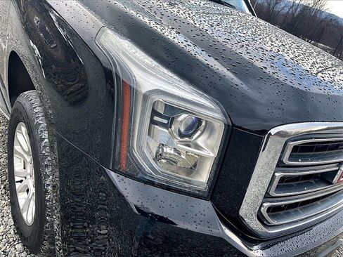 Used 2017 GMC Yukon SLT image 27