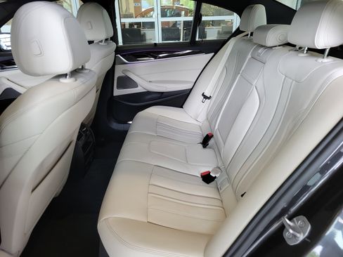 Used 2021 BMW 540i xDrive w/ Executive Package AWD/4WD image 16