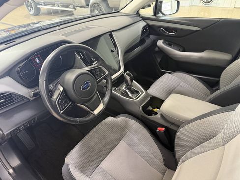 Used 2023 Subaru Outback Premium AWD/4WD image 8