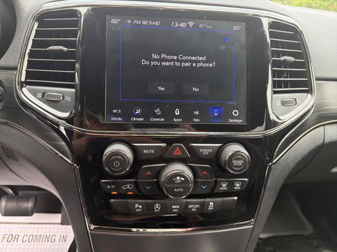 Used 2020 Jeep Grand Cherokee Limited X AWD/4WD image 26