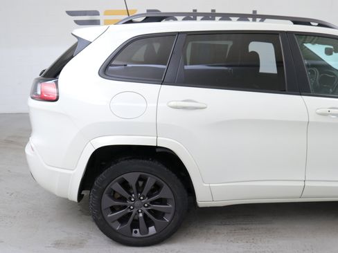 Used 2019 Jeep Cherokee High Altitude image 9