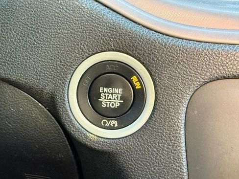 Used 2023 Dodge Charger SXT image 18