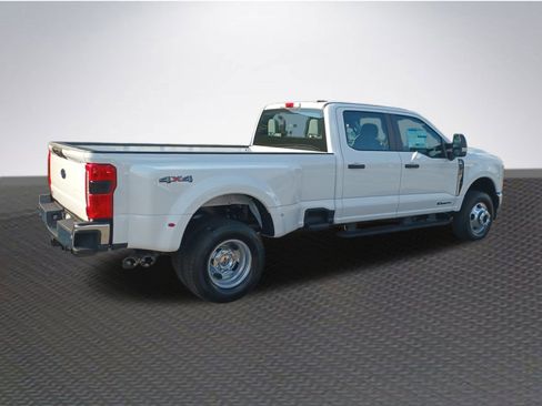 New 2026 Ford F350 XL w/ 360-Degree Camera Package image 4