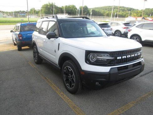 New 2025 Ford Bronco Sport Outer Banks w/ Outer Banks Tech Package+ image 25