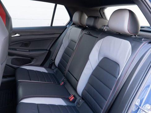 New 2026 Volkswagen GTI SE image 9