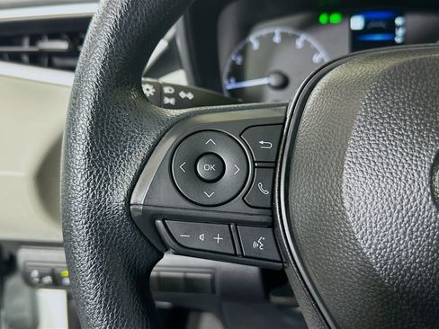 Certified 2025 Toyota Corolla LE FWD image 16