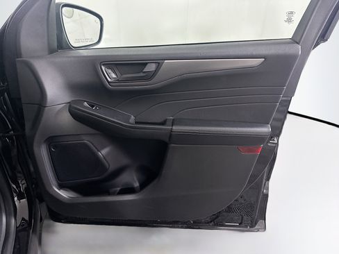 Used 2024 Ford Escape Active FWD image 31