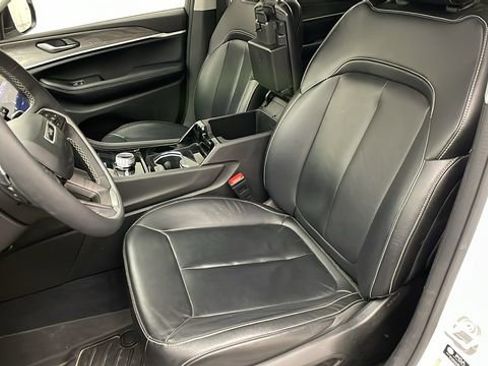 Used 2023 Jeep Grand Cherokee L Limited image 28