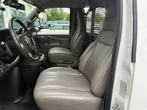 Used 2019 Chevrolet Express 2500 w/ Driver Convenience Package RWD image 22