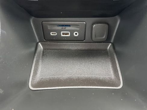 Used 2022 GMC Terrain SLT w/ Tech Package AWD/4WD image 18