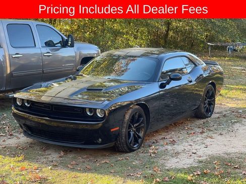 Used 2017 Dodge Challenger R/T w/ Blacktop Package RWD image 1