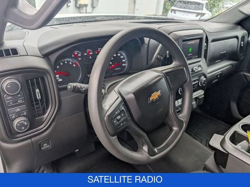 Used 2023 Chevrolet Silverado 1500 Custom AWD/4WD image 12