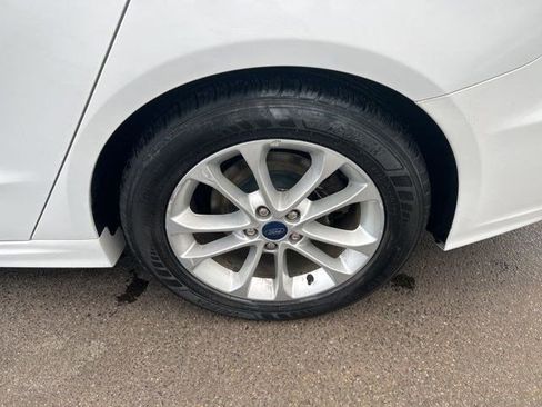 Used 2019 Ford Fusion SE image 46