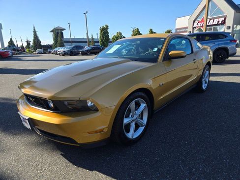 Used 2010 Ford Mustang GT image 8