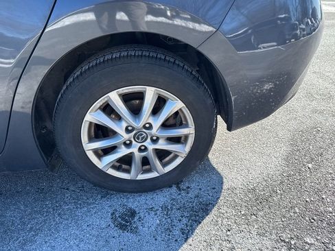 Used 2016 MAZDA MAZDA3 i Sport w/ Preferred Equipment Package image 9