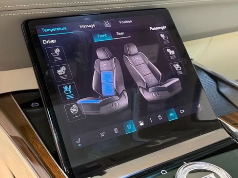 New 2026 Cadillac Escalade Platinum Sport AWD/4WD image 38