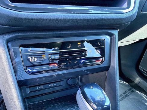 Certified 2022 Volkswagen Tiguan SEL R-Line image 16