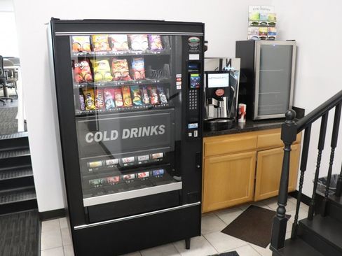 Used 2023 Jeep Renegade Latitude image 35