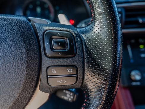 Used 2017 Lexus RC 200t F Sport image 17