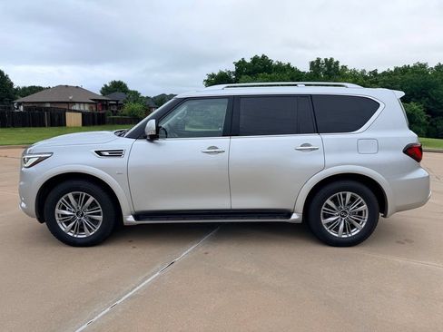 Used 2019 INFINITI QX80 Luxe w/ Proassist Package AWD/4WD image 2
