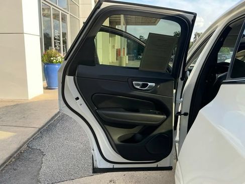 Certified 2024 Volvo XC60 B5 Core w/ Protection Package Premier AWD/4WD image 21