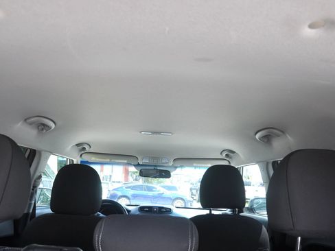 Used 2016 Kia Soul FWD image 11
