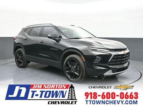 New 2026 Chevrolet Blazer LT w/ Convenience Package AWD/4WD image 1