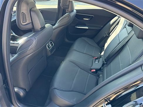 Used 2025 Mercedes-Benz C 300 4MATIC Sedan image 10