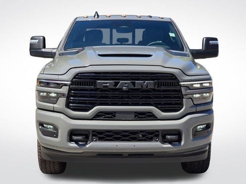 New 2026 RAM 2500 Laramie AWD/4WD image 15