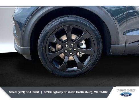 Used 2022 Ford Explorer ST-Line w/ Class IV Trailer Tow Package RWD image 7