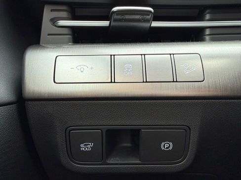 Certified 2024 Hyundai Kona Limited image 28