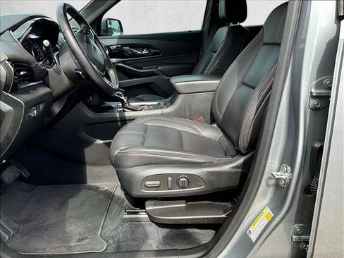 Certified 2023 Chevrolet Traverse RS image 25