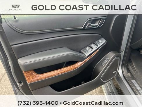 Used 2019 Chevrolet Suburban Premier AWD/4WD image 17