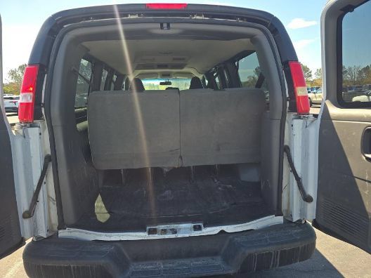 Used 2019 Chevrolet Express 2500 LS w/ Driver Convenience Package RWD image 7
