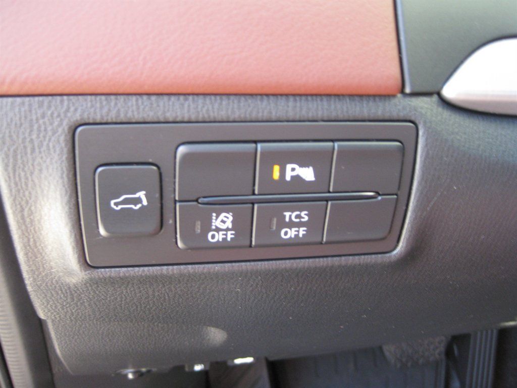 Used 2018 MAZDA CX-9 Signature AWD/4WD image 13