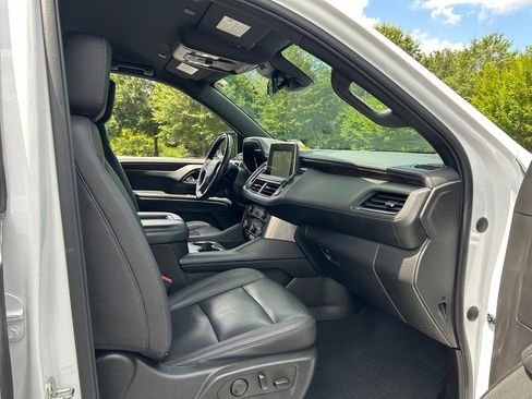 Used 2023 Chevrolet Tahoe LT w/ Luxury Package RWD image 39