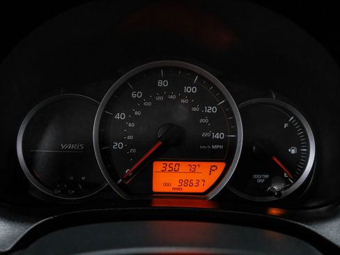 Used 2014 Toyota Yaris LE image 19