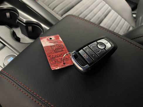 Used 2025 Ford Explorer ST-Line image 17