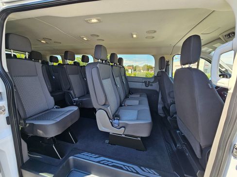 Used 2023 Ford Transit 350 XLT RWD image 18