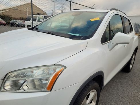Used 2016 Chevrolet Trax LTZ image 10