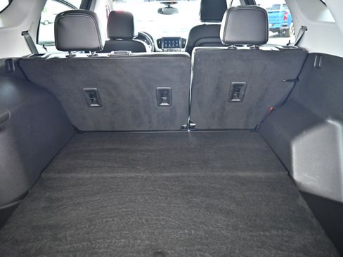 Used 2024 GMC Terrain SLT AWD/4WD image 13