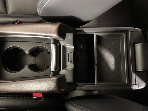 Used 2017 MAZDA MAZDA3 Touring image 23