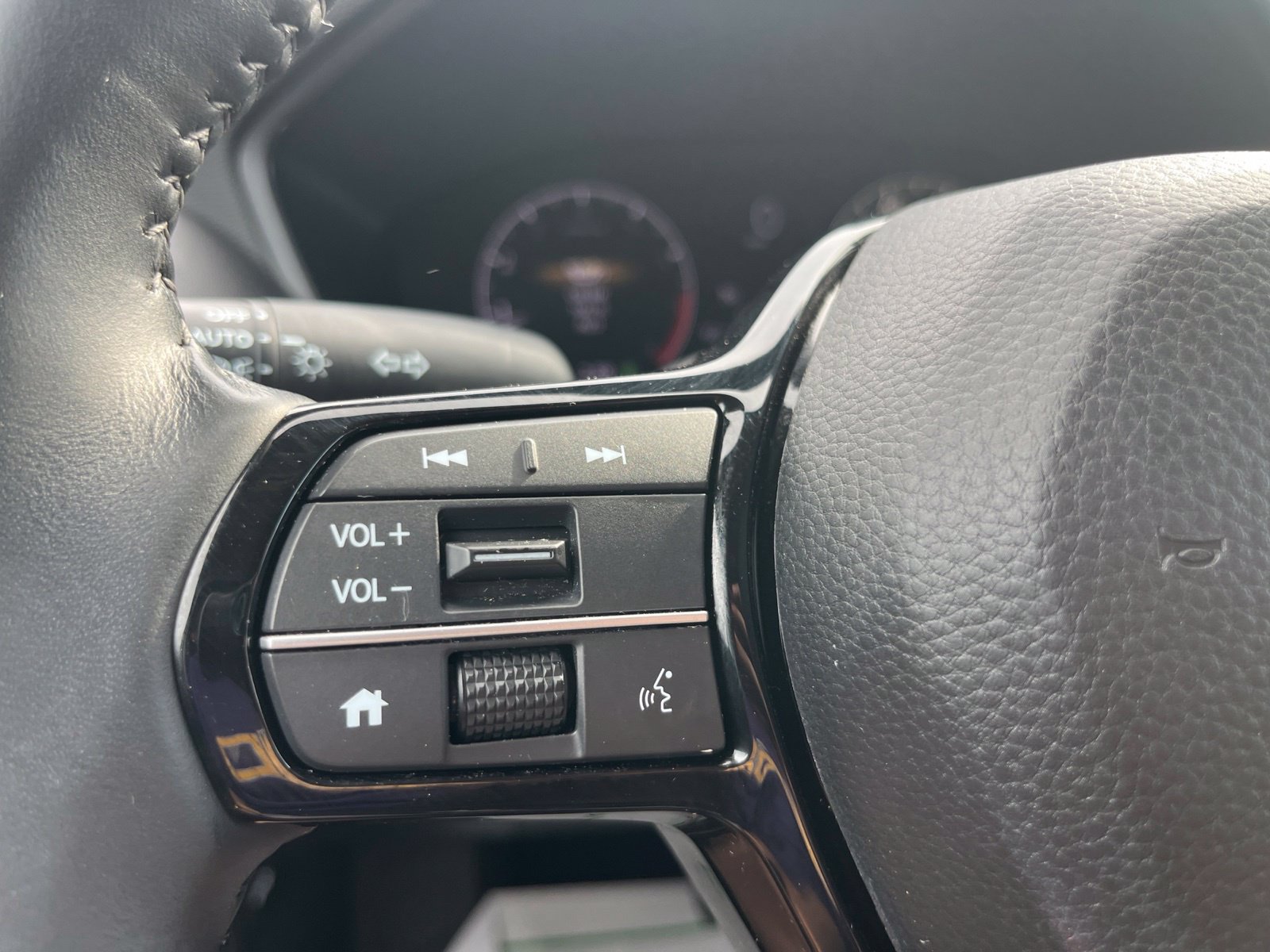 Used 2024 Honda HR-V EX-L image 14