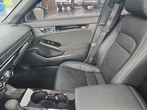 Used 2025 Honda Civic Sport image 25