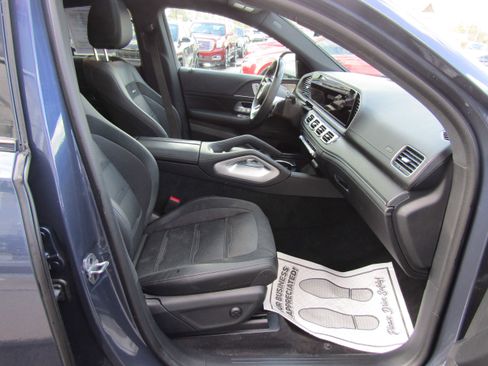 Used 2024 Mercedes-Benz GLE 53 AMG 4MATIC Coupe image 17